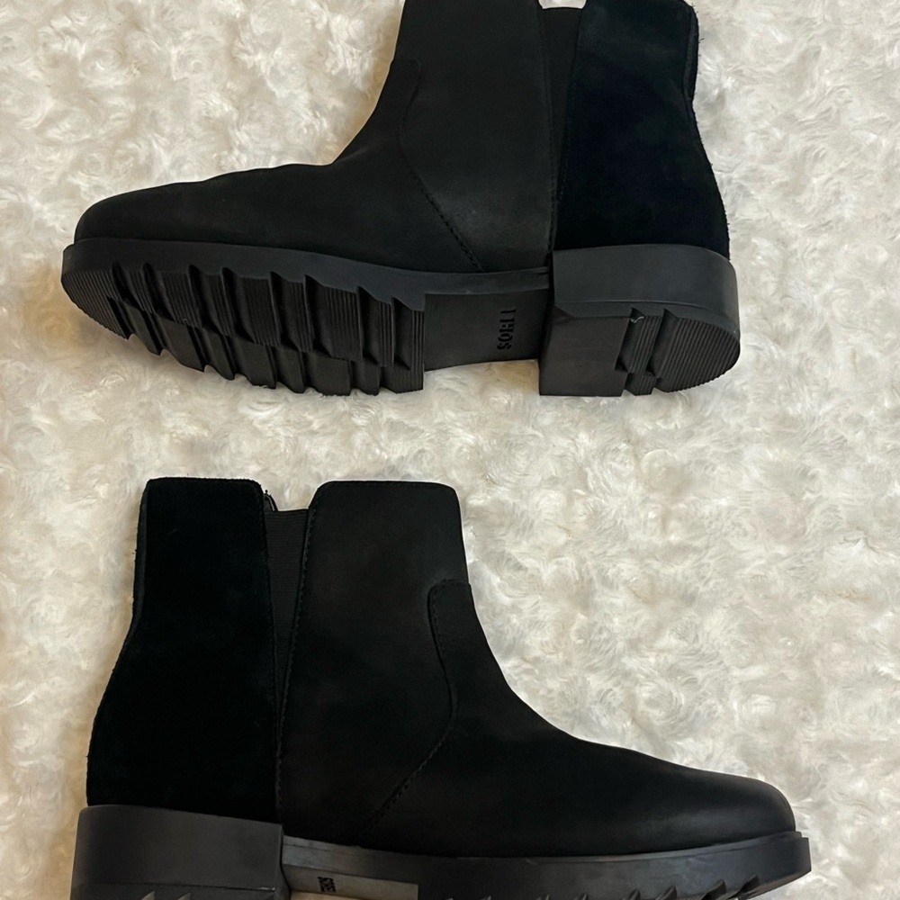 Sorel Women's Emelie II Black Boots Size 7 - Picture 5 of 11